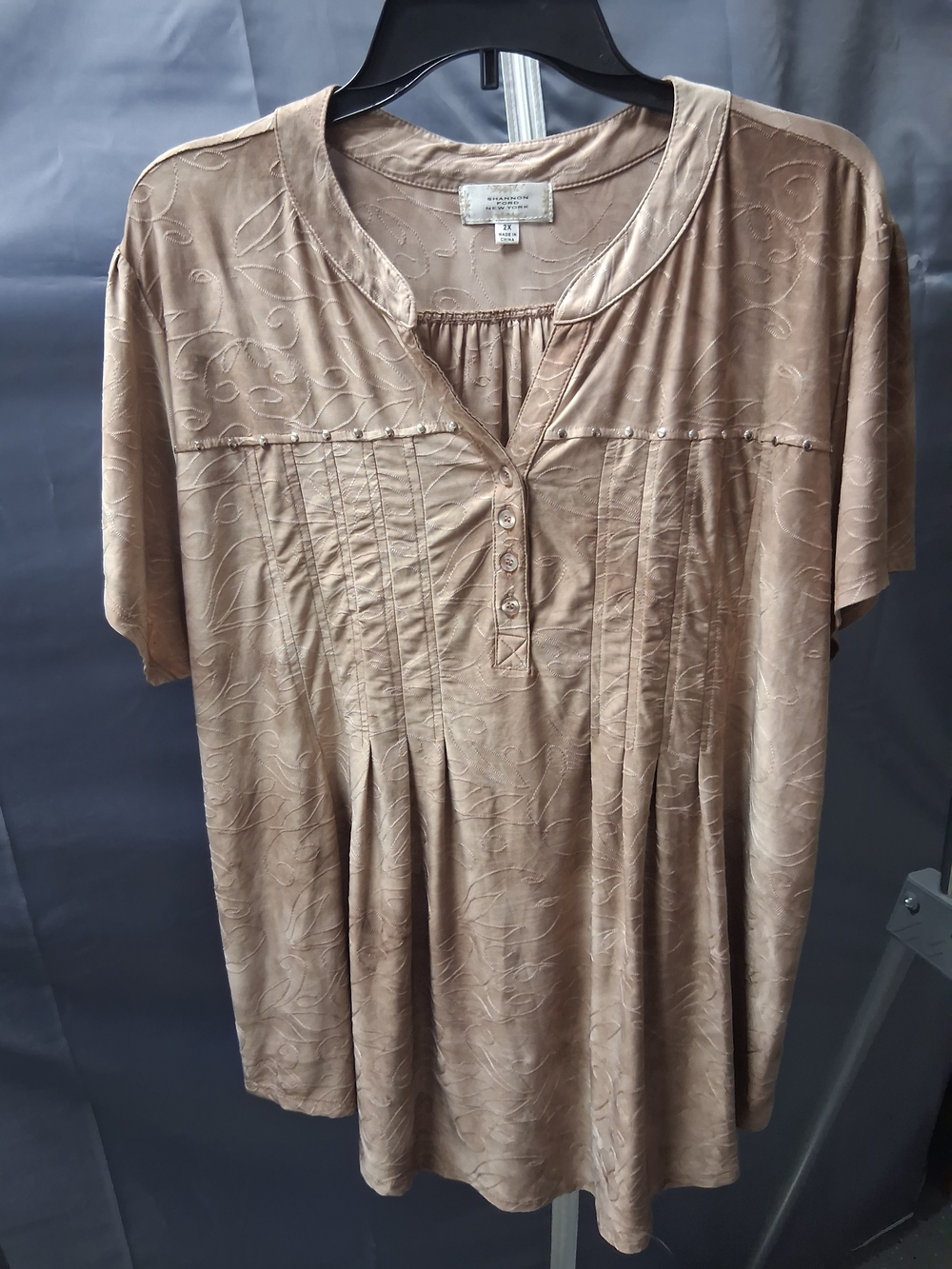 Shannon New York Women's Taupe Embroidered Button-Front Blouse